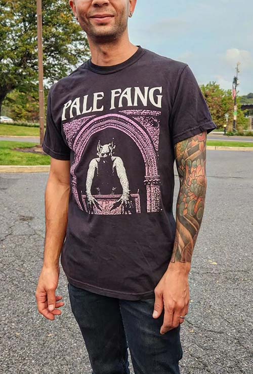 Pale Fang : Häxan Tee-Shirt